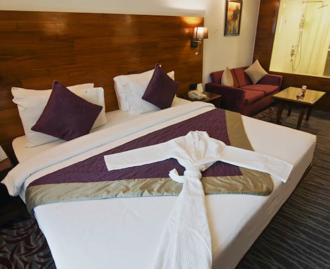 Luxury Suite Room in Pune – Orchid Hotel Premium Stay Luxury Suite Room in Pune – 5-Star Stay near Balewadi and Hinjewadi, Book Now